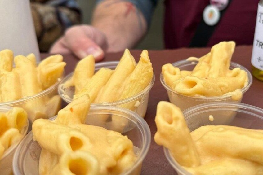 Pike Place Market: Original Food Tour - Tips Included! 2