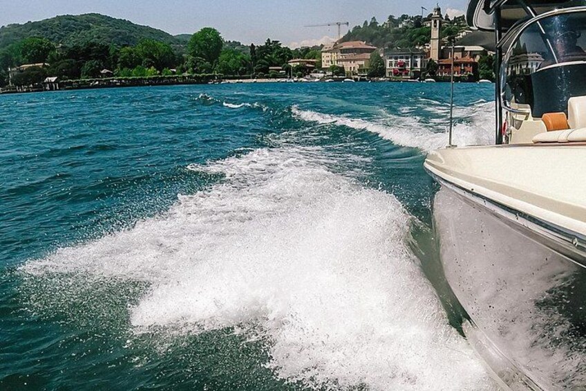 3H Private Cruise Lake Como Tender yacht Invictus 6 pax 4