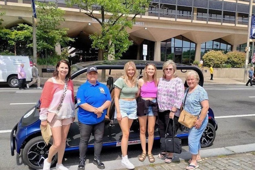 1 Hour Philadelphia Private Guided Tour by Deluxe Electric Car 3