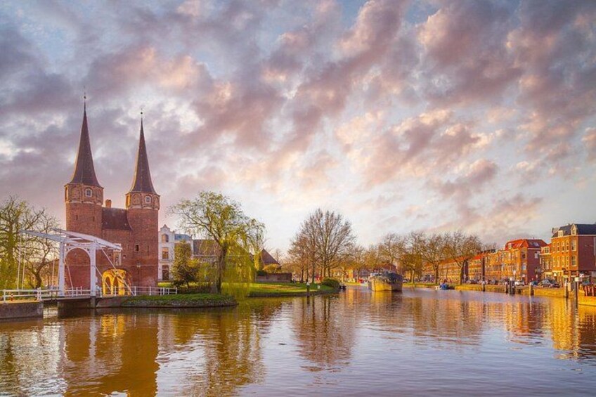 Delft: City Walk with Audio Guide in 7 Languages on your Phone 2