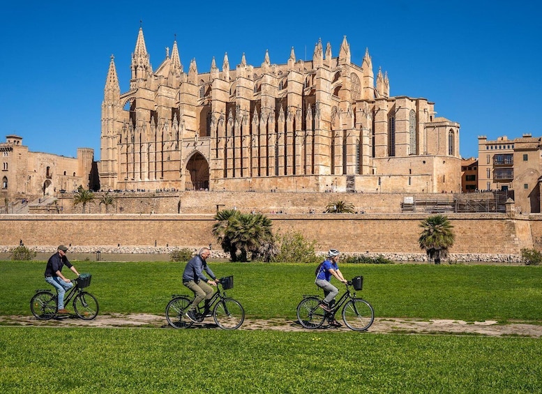 Palma de Mallorca: Guided Bicycle Tour 1
