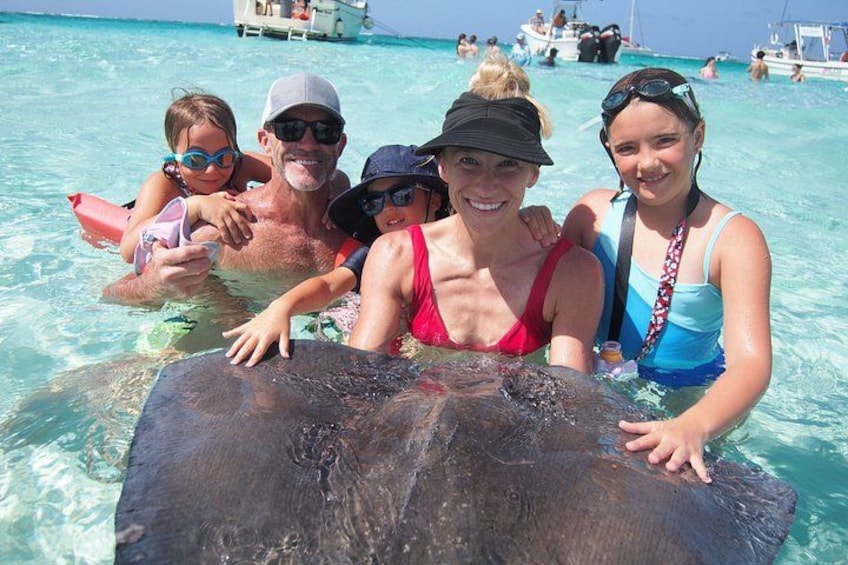 3-Stop Stingray City, Reef Snorkel & Starfish Point Tour 4