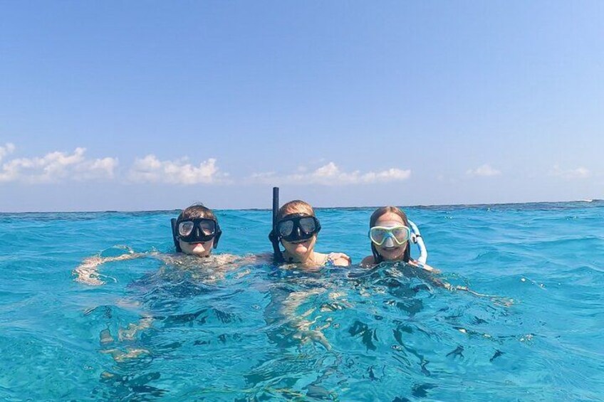 3-Stop Stingray City, Reef Snorkel & Starfish Point Tour 5