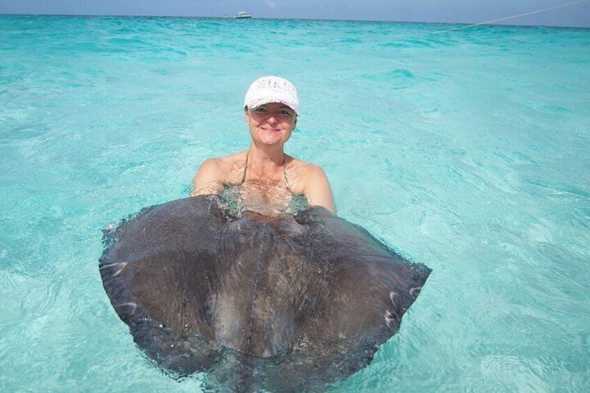 3-Stop Stingray City, Reef Snorkel & Starfish Point Tour 5