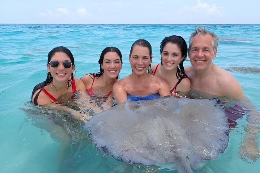 3-Stop Stingray City, Reef Snorkel & Starfish Point Tour 4