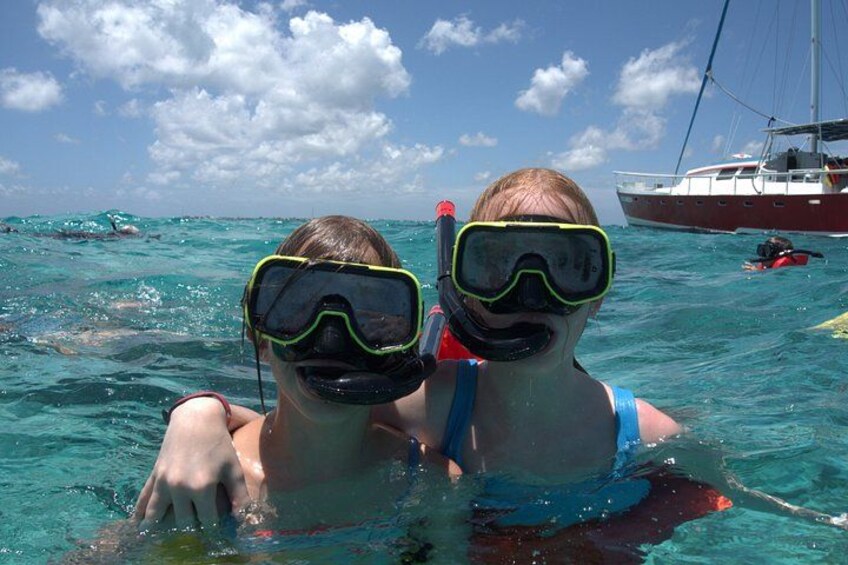 3-Stop Stingray City, Reef Snorkel & Starfish Point Tour 5
