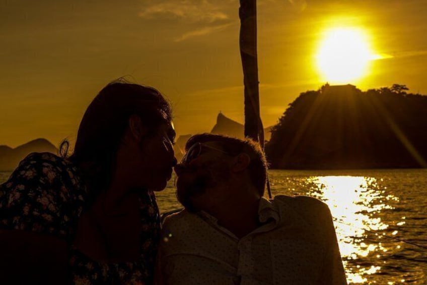 Rio de Janeiro Sunset Sailing Tour with Drinks 2