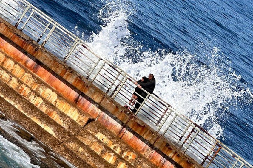 Never turn your back on the ocean 2