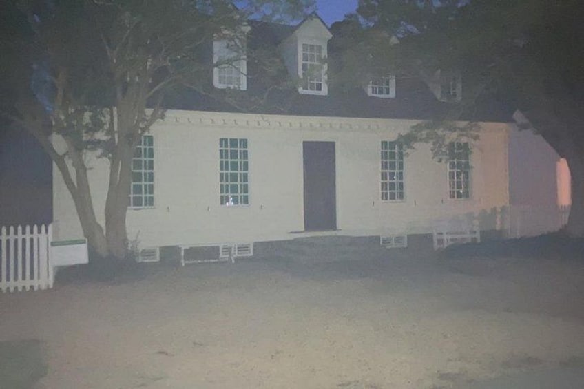 Colonial Williamsburg Ghost Stories and Walking Tour 1