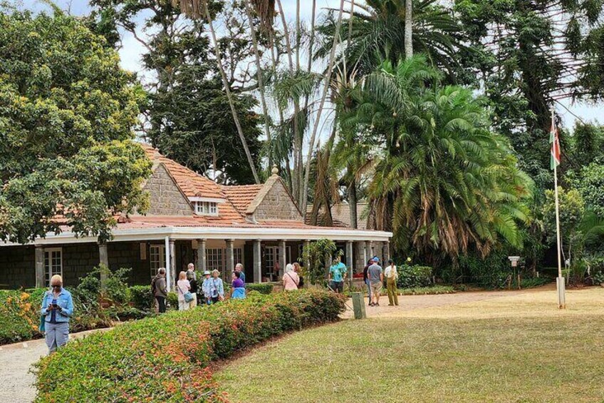 Karen Blixen Museum, Beads craft and Giraffe Day tour