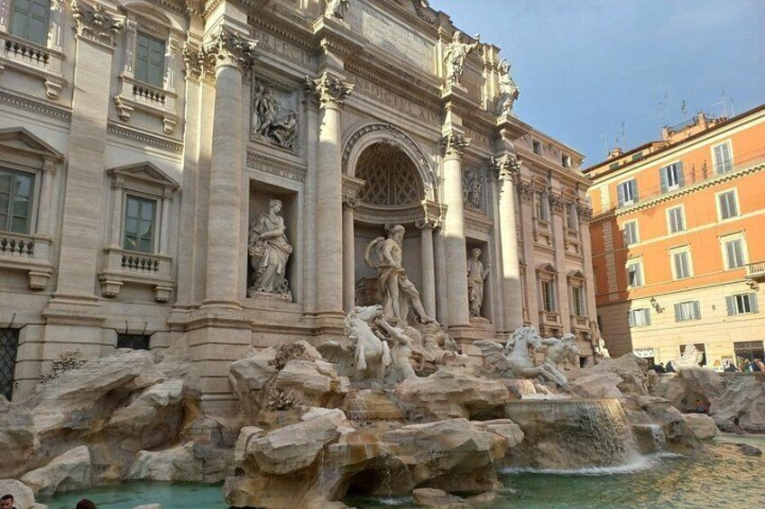 Trevi Fountain 4