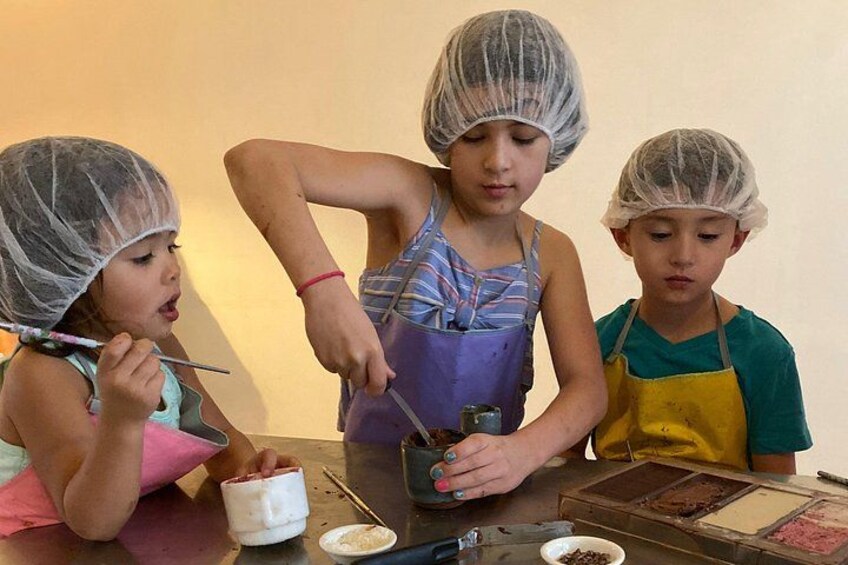 Chocolate Making and Tasting at a Local Factory in San José 5