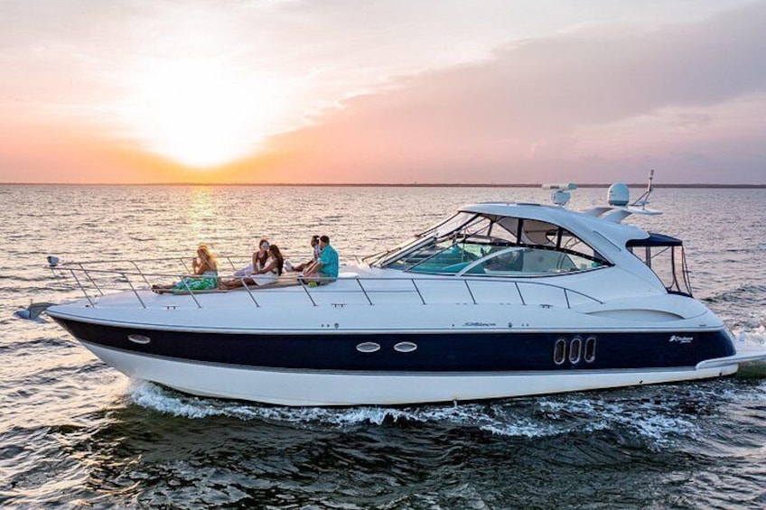 4 Hours Happy Hour Cruise 1