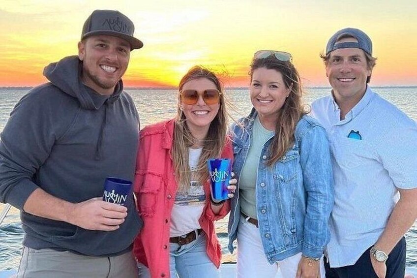 4 Hours Happy Hour Cruise 4