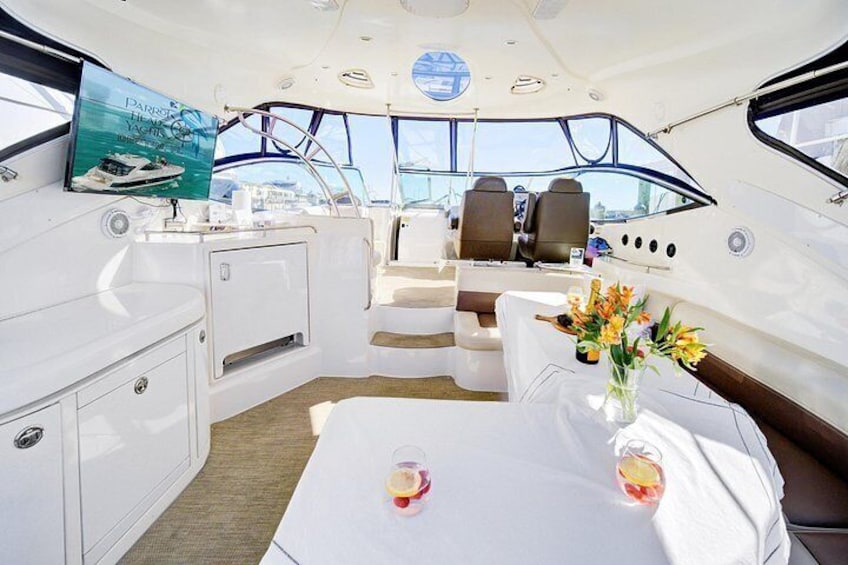 4 Hours Happy Hour Cruise 3