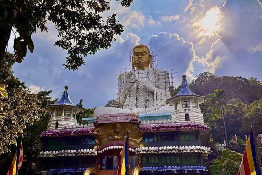 Private Sigiriya Day Tour and Authentic Sri Lankan Lunch Buffet 5
