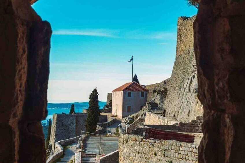 Sunset Klis Fortress Tour From Split with Sightseeing bus