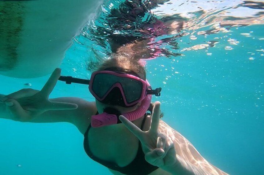 Salou Private Tour 2hrs by boat in the Calas 3