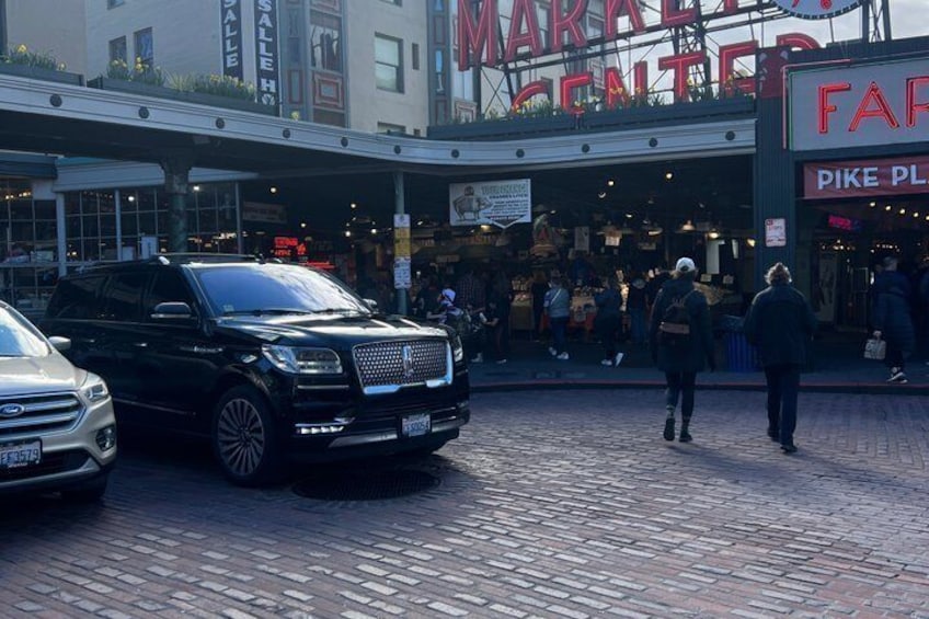 Private Seattle City Tours — Buses, Vans & SUVs 2