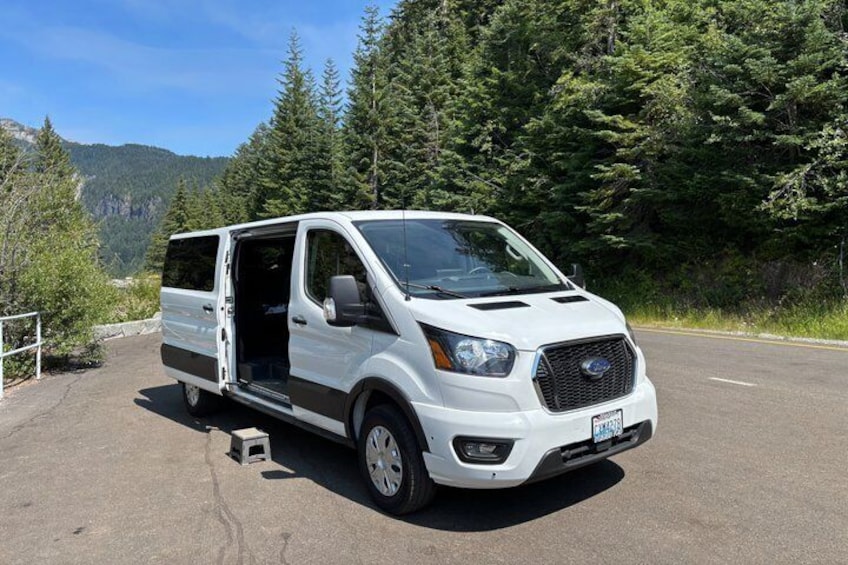 Private Mount Rainier Full-Day Chauffeur Experience 2