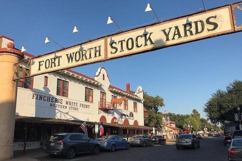 Fort Worth Highlights, Billy Bob’s & John Wayne Day Tour 3