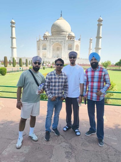 Skip The Line Taj Mahal Tickets with express entry 3