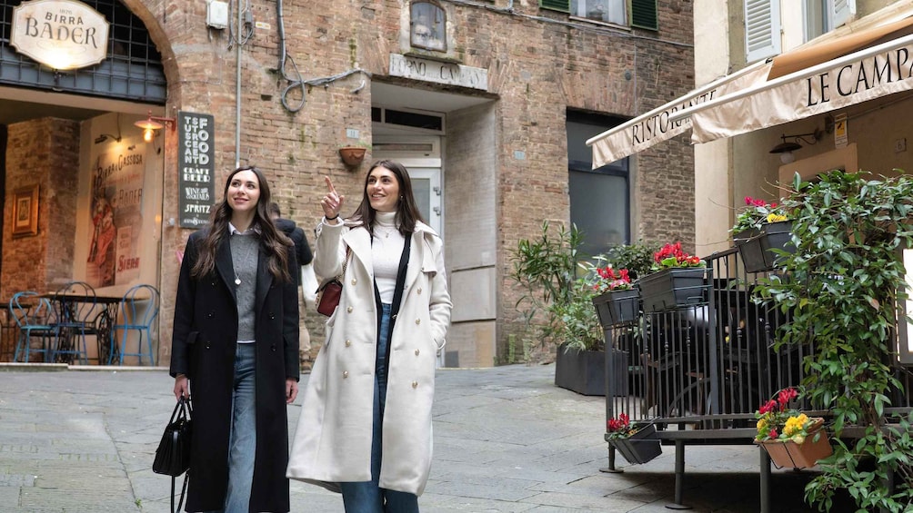 Picture 3 for Activity Siena: Private City Highlights Walking Tour 2