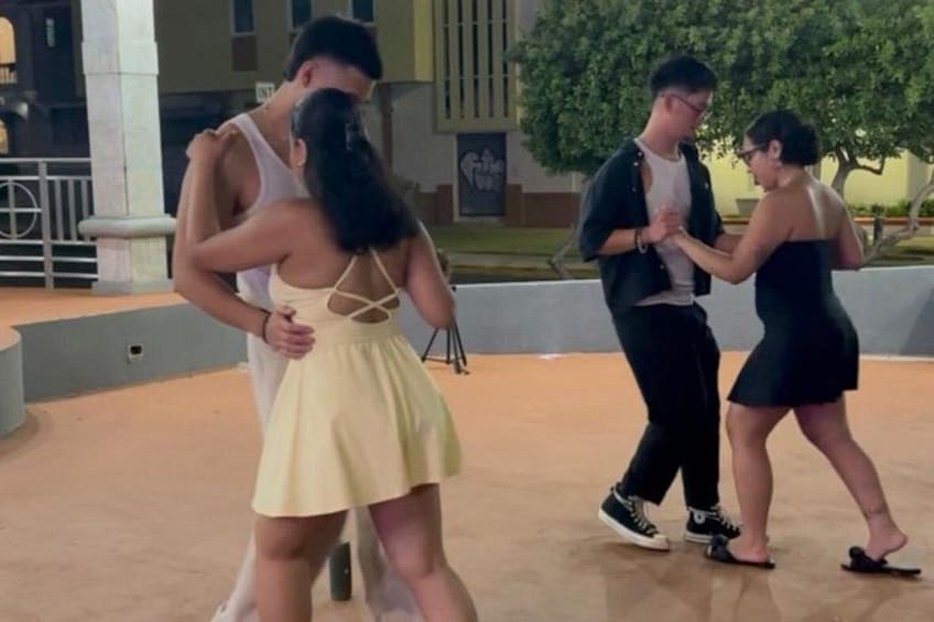 Salsa Class & Nightlife Experience in San Juan 3