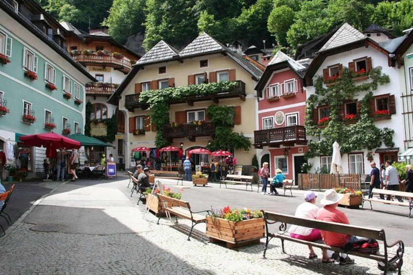 From Vienna to Hallstatt, Salzburg, Alps and Lakes Day Trip 1
