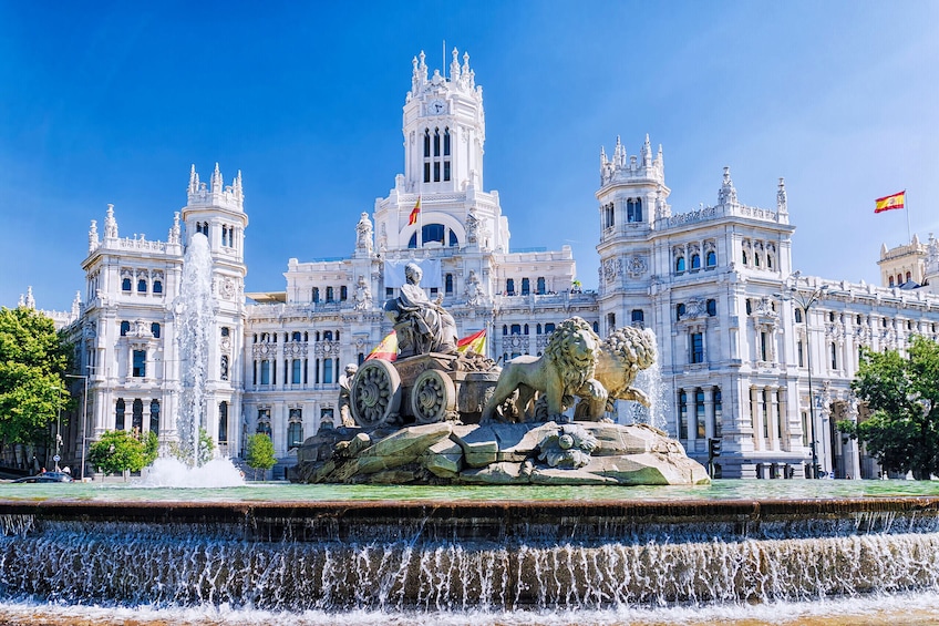Big Bus Madrid Hop-on, Hop-off Open-top Sightseeing Bus Tour 3