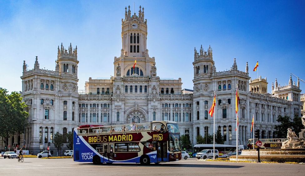 Big Bus Madrid Hop-on, Hop-off Open-top Sightseeing Bus Tour 1