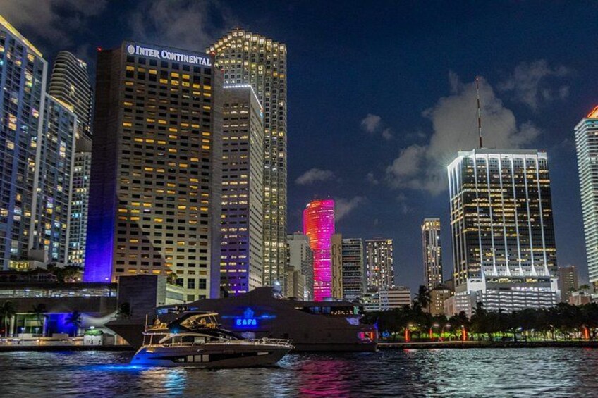 Miami: Adults Only Party Cruise with Two Drinks Included 4