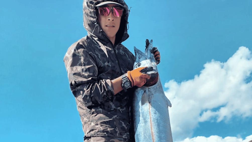 Picture 6 for Activity Ancestral fishing: Fishing with an experienced Rapa Nui 2
