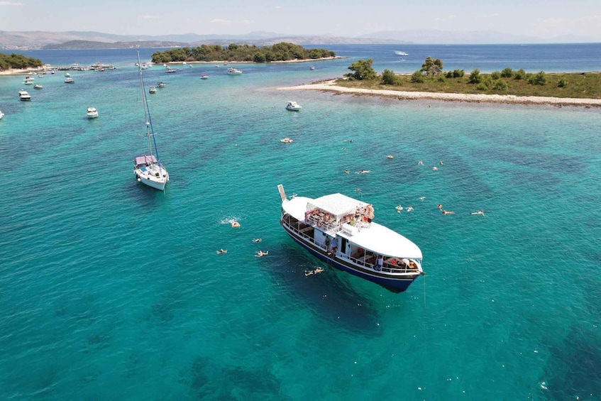 Picture 1 for Activity Split: Blue Lagoon&Šolta Relaxed Boat Tour with Lunch&Drinks 3