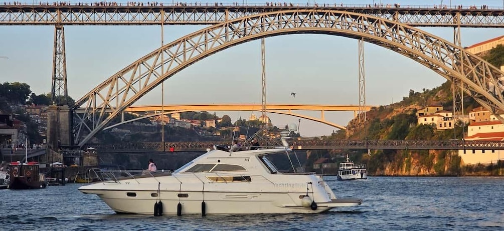 Picture 17 for Activity PORTO:LUXURY YACHT CRUISE-6 BRIDGES-DOURO WINE-SUNSET OPTION 2