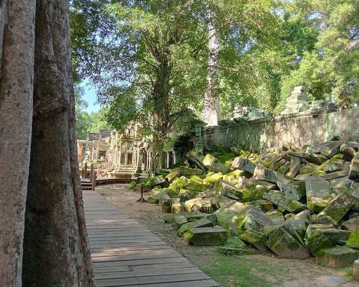 Picture 57 for Activity 1-Day private Angkor Temple Tour from Siem Reap 2