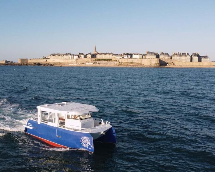 Picture 6 for Activity Saint-Malo: Guided Boat Tour with Local Captain 3