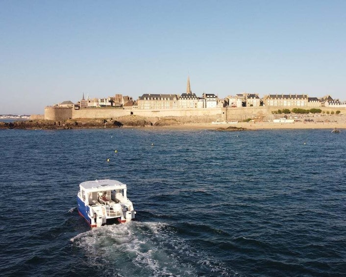 Picture 9 for Activity Saint-Malo: Guided Boat Tour with Local Captain 4