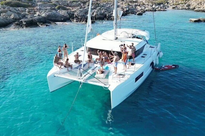 Private luxury Escape free drinks & Meals Cruise 5