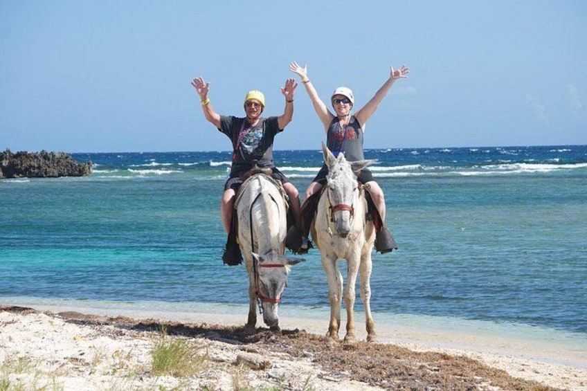 Horseback Riding at Mahogany Bay 5