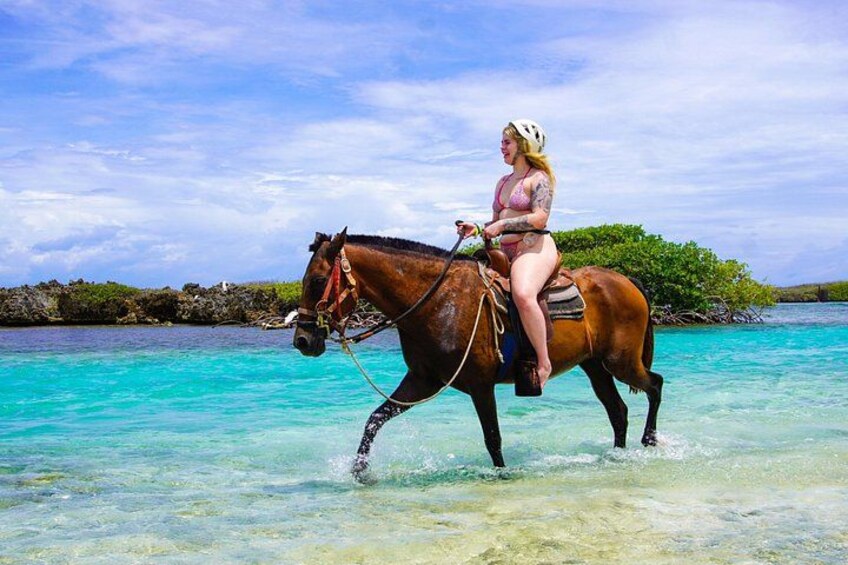 Horseback Riding at Mahogany Bay 2