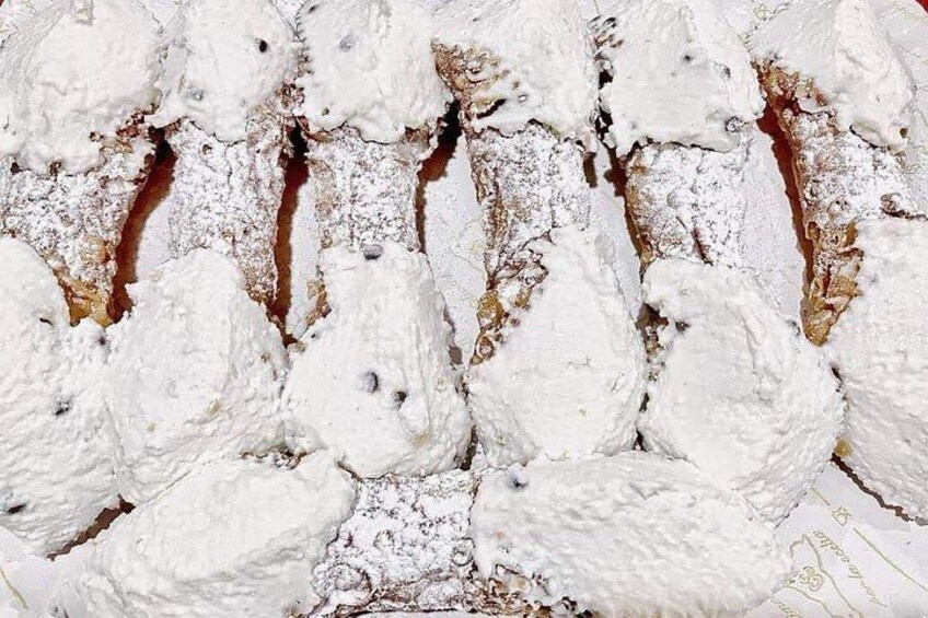 Sicilian cannoli 2