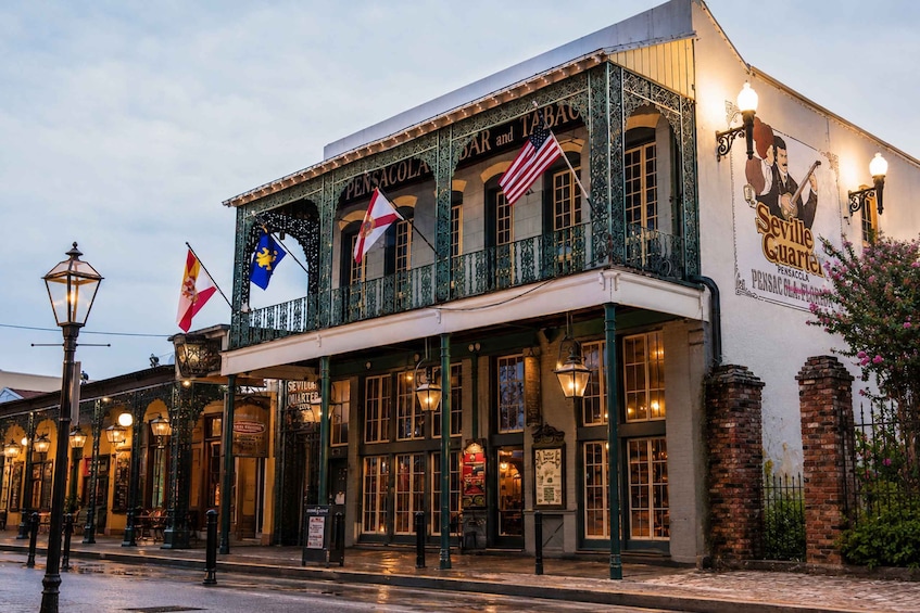 Spirits of Seville Quarter Haunted History Tour & Lunch 1