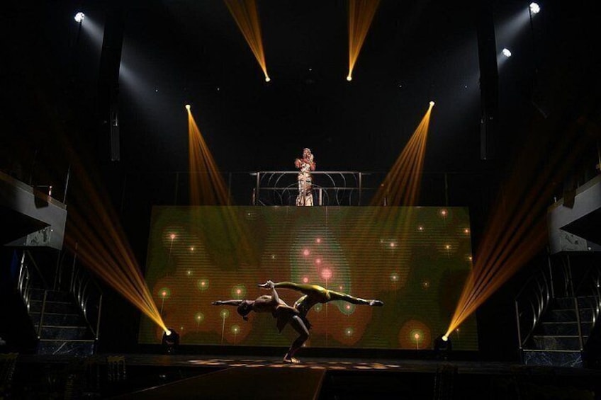 Troy Dinner-Show 4