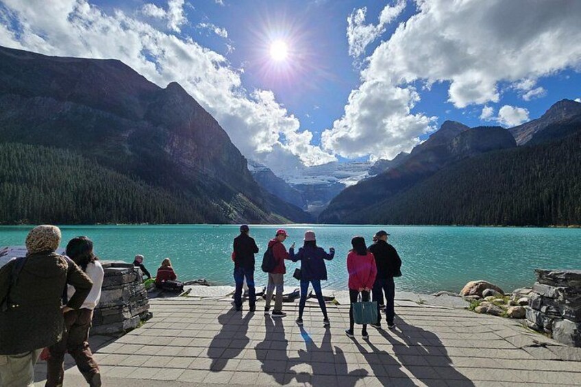 Explore Moraine Lake and Lake Louise — A Half Day Tour 4
