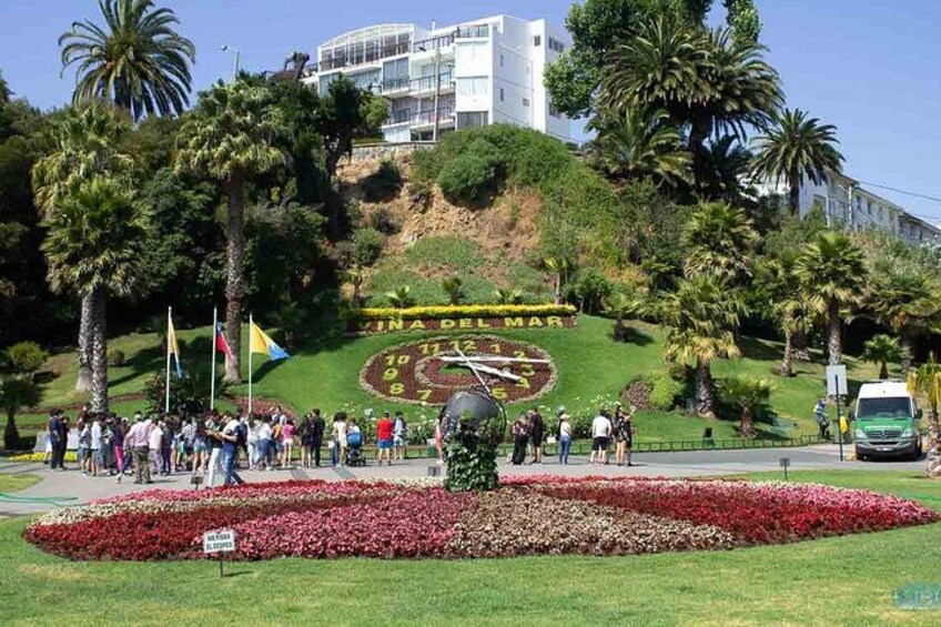 Full day Vina del Mar and Valparaiso experience 1