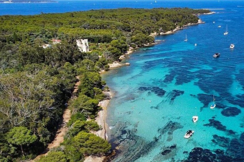 Discover the Lérins Islands and the Bay of Cannes by Private Boat 5