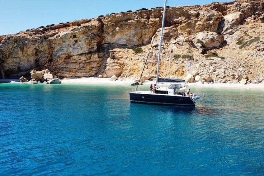 Full Day Yacht Tour in Catamaran Naxos Greece 4