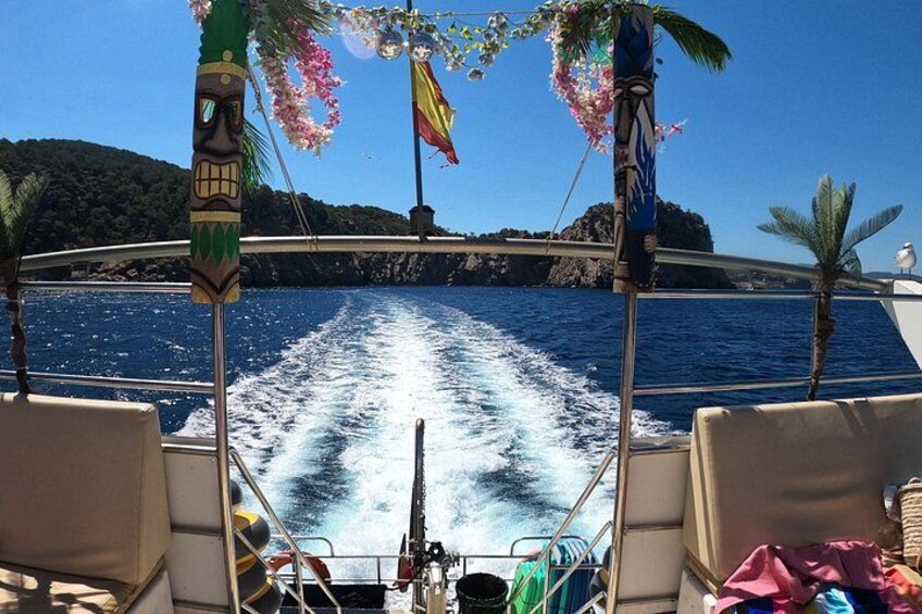 3-Hour Northwest Coast Excursion: Aquarium and Islas Margaritas 3