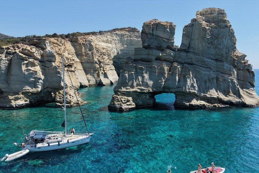 Milos oneiro-kleftiko sailing experience with local guide 1